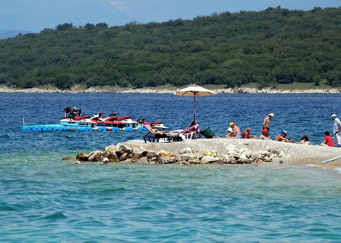 With Parking Space Njivice, Krk - 21869 アパート *