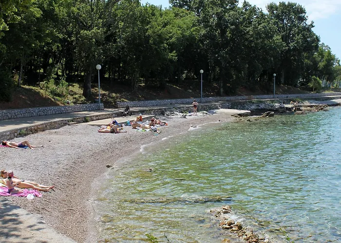 アパート With Parking Space Njivice, Krk - 21869 ニヴィーチェ